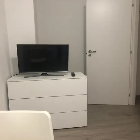 Apartment Youhosty - Pantigliate 8 *